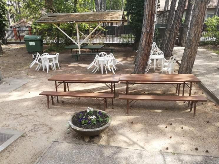 Fenyves Panzio Bed & Breakfast Siofok Luaran gambar