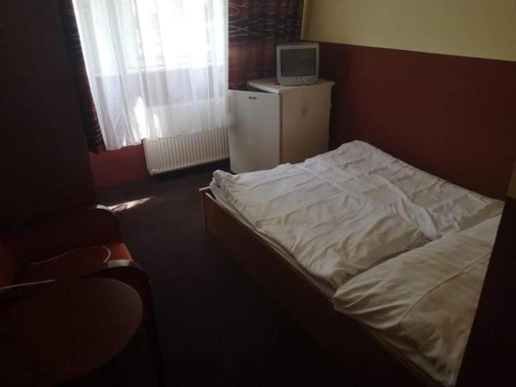 Fenyves Panzio Bed & Breakfast Siofok Luaran gambar